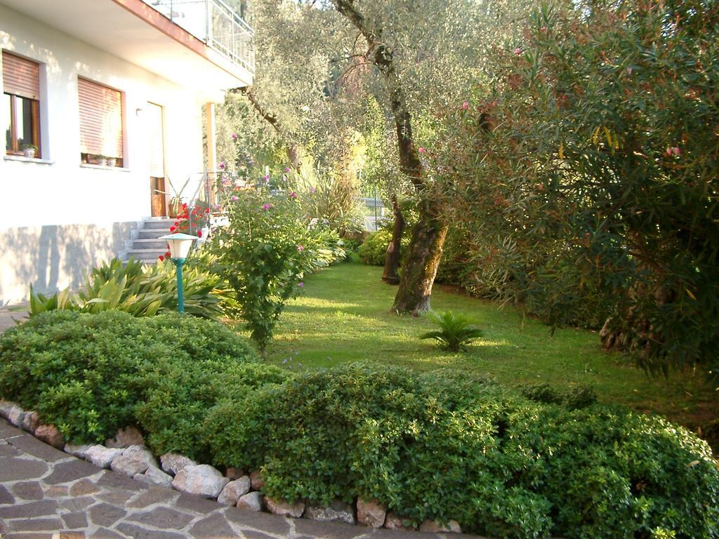Отель Casa Bianca Мальчезине Экстерьер фото
